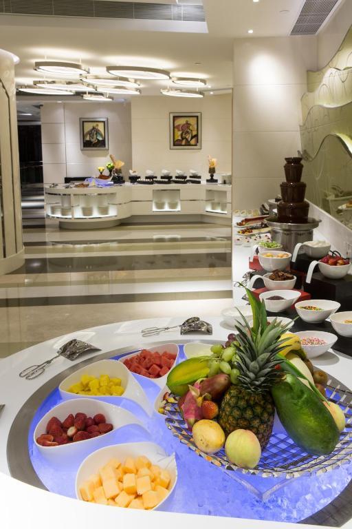 Rosedale Hotel Kowloon Гонконг Экстерьер фото