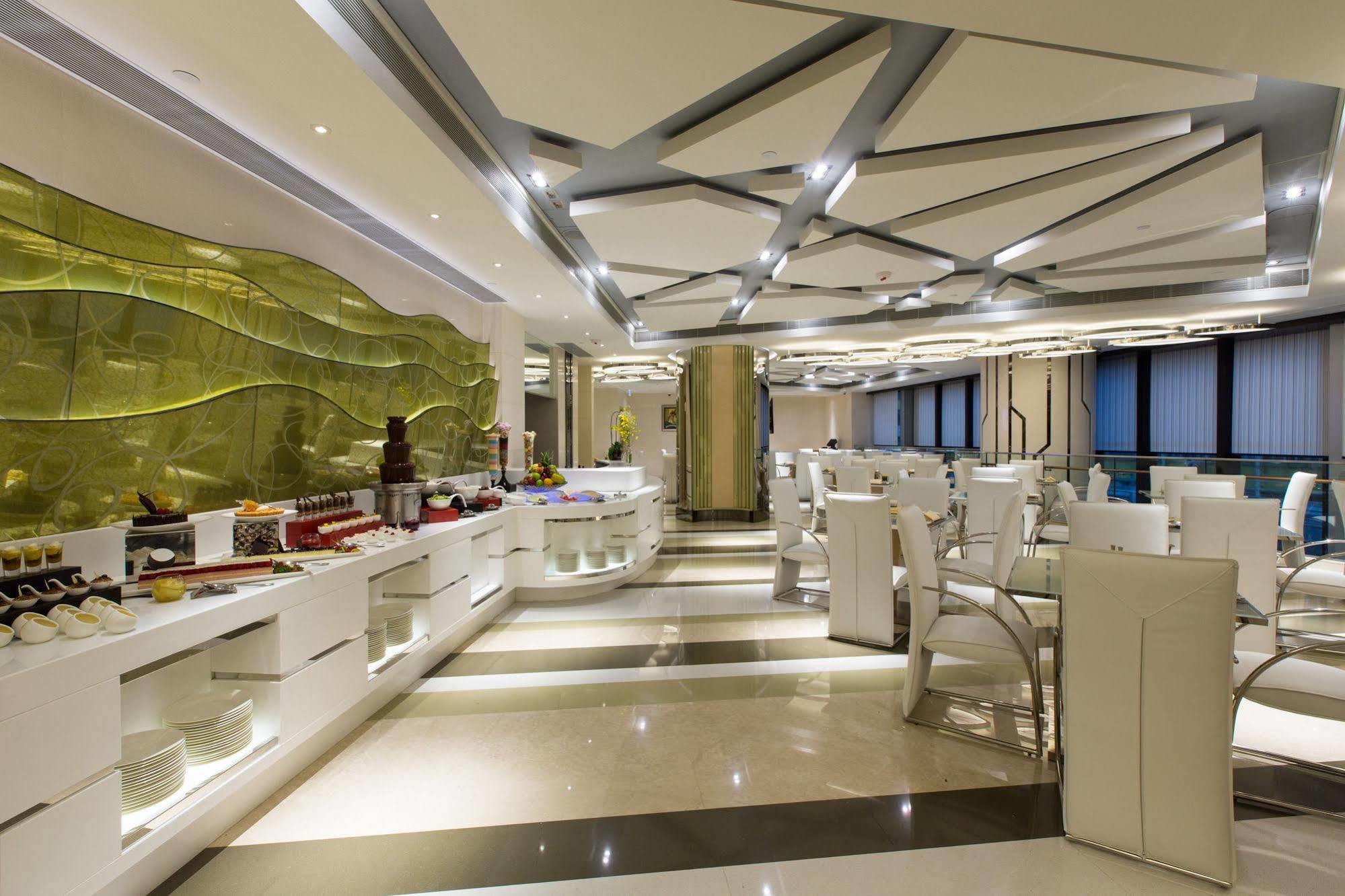Rosedale Hotel Kowloon Гонконг Экстерьер фото