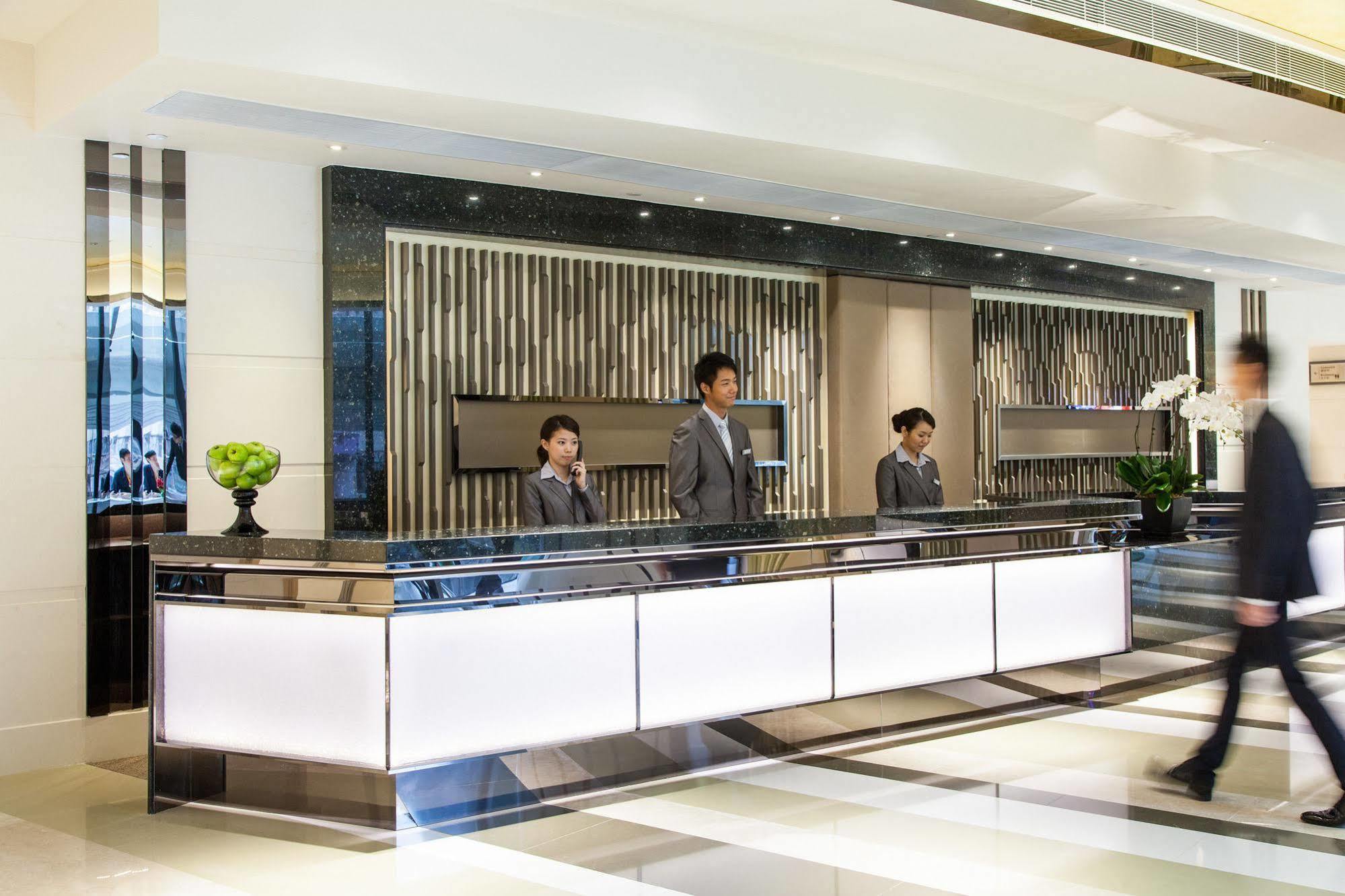 Rosedale Hotel Kowloon Гонконг Экстерьер фото